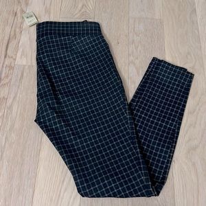 BRAND NEW LOFT Petites Pants